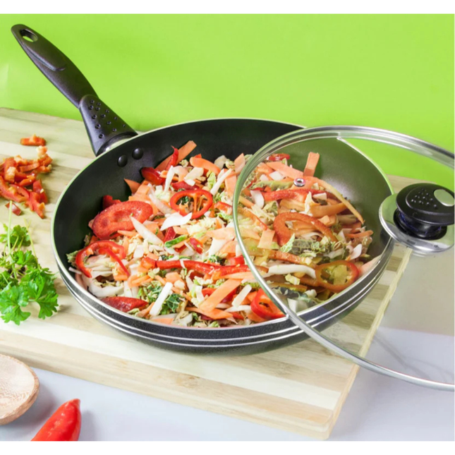 Una Non Stick Frying Pan with Lid 26cm Induction Ready Aluminium Pan