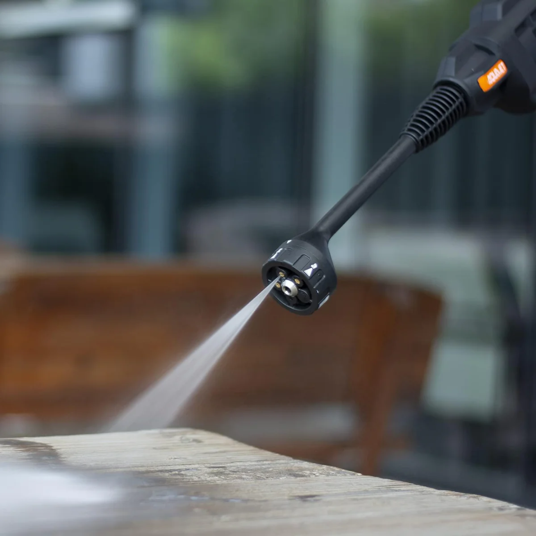 Yard Force 20V Aquajet Cordless Pressure Cleaner 22 Bar with Battery and Charger